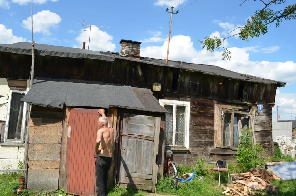 Pre-war home in Stoczek